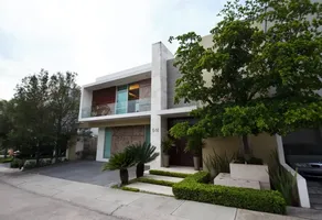 Foto de inmueble en AV UNIVERSIDAD #185, Col. Puerta del Bosque C.P. 45066, Zapopan