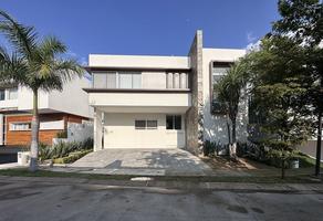 Foto de inmueble en Av. Universidad, Col. Puerta del Bosque C.P. 45116, Zapopan