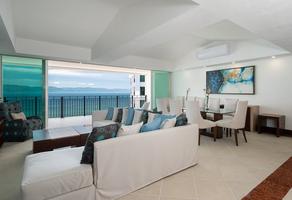 Foto de inmueble en Av. Francisco Medina Ascencio, Col. Puerto Vallarta Centro C.P. 48300, Puerto Vallarta