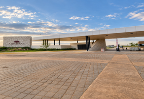 Foto de inmueble en , Col. Residencial La Hacienda C.P. 47684, Tepatitlán de Morelos