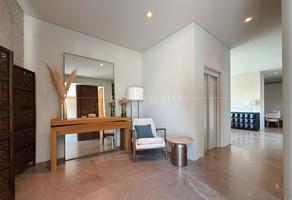 Foto de inmueble en Av. Juan Palomar y Arias, Col. Royal Country C.P. 45116, Zapopan