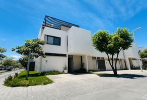 Foto de inmueble en Paseo de la Bella, Col. Santa Anita C.P. 45645, Tlajomulco de Zúñiga