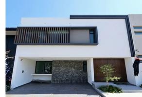 Foto de inmueble en Av. Paseo del anochecer, Col. Solares C.P. 45019, Zapopan