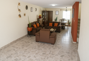 Foto de inmueble en Paseo de los Avellanos, Col. Tabachines C.P. 45188, Zapopan
