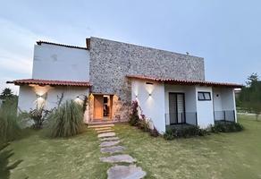Foto de inmueble en Av Principal, Col. Tapalpa C.P. 49340, Tapalpa