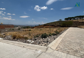 Foto de inmueble en FRACC. LOMAS DE LA GLORIA, Col. Tequila Centro C.P. 46400, Tequila
