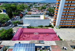 Foto de inmueble en Av Presa del Laurel, Col. Tetlán C.P. 44820, Guadalajara