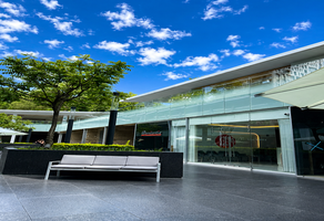 Foto de inmueble en Diagonal san Jorge, Col. Vallarta San Lucas C.P. 44690, Guadalajara