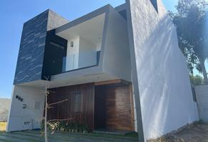 Foto de inmueble en Av. Paseo de los Emperadores 400, Maples 1 Valle Imperial, Zapopan, Jal. #400, Col. Valle Imperial C.P. 45134, Zapopan