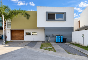 Foto de inmueble en Av. Verona, Col. Valle Real C.P. 45019, Zapopan