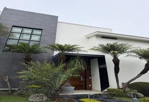 Foto de inmueble en Paseo San Arturo Oriente, Col. Valle Real C.P. 45019, Zapopan