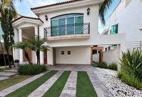 Foto de inmueble en Paseo San Arturo, Col. Valle Real C.P. 45019, Zapopan