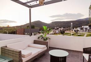 Foto de inmueble en Calle Vicenza 1100 Coto Miguel Ángel Fraccionamiento Vicenza Residencial, 45646 Tlajomulco de Zúñiga, Col. Villas Camino Real de Colima C.P. 45646, Tlajomulco de Zúñiga