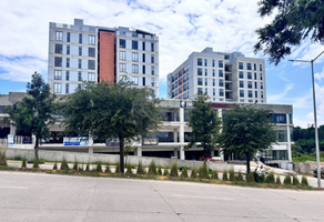 Foto de inmueble en capital norte, Col. Valle Imperial C.P. 45134, Zapopan