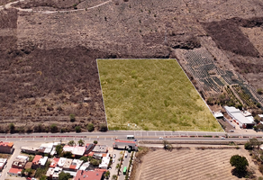 Foto de inmueble en Ruben Ramirez Flores, Col. Zacoalco de Torres Centro C.P. 45750, Zacoalco de Torres