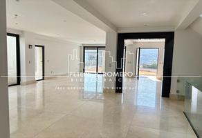 Foto de inmueble en Av. del Silencio, Col. Bosque Real C.P. 52774, Huixquilucan