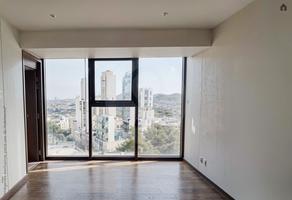 Foto de inmueble en Blvrd Bosque Real, Col. Bosque Real C.P. 52774, Huixquilucan