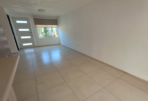 Foto de inmueble en LA VIVIENDA NUMERO 103 - 1 (CIENTO TRES GUION UNO), DE LA MANZANA 2 DOS, LOTE 2 DOS, DEL CONJUNTO UR, Col. Bosques Residencial C.P. 51355, Zinacantepec