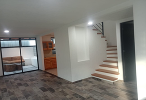 Foto de inmueble en LA VIVIENDA OCHO UBICADA EN PRIVADA ENCINO NUMERO CIENTO QUINCE, LOTE CONDOMINIAL TRES, MANZANA CINC, Col. Bosques Residencial C.P. 51355, Zinacantepec