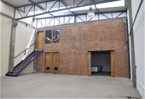 Foto de inmueble en Miguel Velazquez, Col. Diez de Abril C.P. 53320, Naucalpan de Juárez