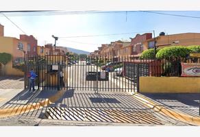 Foto de inmueble en AV. FRESNOS #42, Col. El Tenayo C.P. 54147, Tlalnepantla de Baz