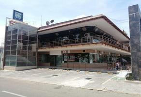 Foto de inmueble en Local en Renta en Plaza San Isidro,  Metepec, Col. Espíritu Santo C.P. 52140, Metepec