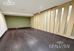 Foto de inmueble en av jimenez cantu, Col. Hacienda de Valle Escondido C.P. 52937, Atizapán de Zaragoza