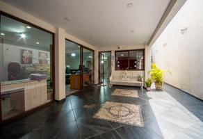 Foto de inmueble en Cda. Jacarandas 100, Col. Jardines de Atizapán C.P. 52978, Atizapán de Zaragoza
