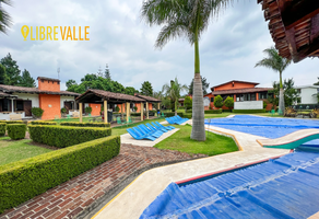 Foto de inmueble en Valle de Bravo-Villa Victoria, Col. La Capilla C.P. 51200, Valle de Bravo
