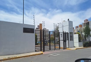 Foto de inmueble en P.º Amapolas 26B, 52087 Fraccionamiento La Florida, Méx., México, Col. La Y C.P. 52088, Otzolotepec