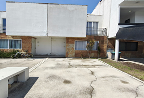Foto de inmueble en Juan Escutia 323, Sta Maria Cuautepec, 54949 Fuentes del Valle, Méx., México, Col. Plazas Ecatepec C.P. 55020, Ecatepec de Morelos