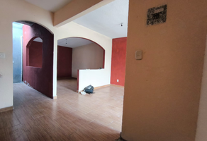 Foto de inmueble en La vivienda marcada con la LETRA "B", del lote número TRES, de la manzana número CINCUENTA Y UNO, de, Col. Real de San Pablo C.P. 50295, Toluca