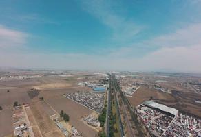 Foto de inmueble en De la Aviación Ejido, Col. San Carlos Autopan C.P. 50295, Toluca