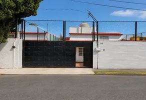 Foto de inmueble en Girasoles, Col. San Lorenzo Tepaltitlán Centro C.P. 50010, Toluca
