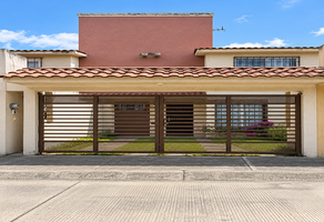 Foto de inmueble en , Col. San Mateo Otzacatipan C.P. 50220, Toluca