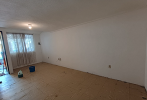 Foto de inmueble en VIVIENDA TIPO-DUPLEX , UBICADA EN LOTE 6 CONDOMINIO 6 CASA 50 RESPECTO DE UN PREDIO DENOMINADO--- "L, Col. San Pablo de las Salinas C.P. 54930, Tultitlán