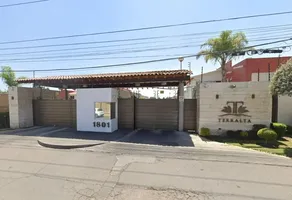 Foto de inmueble en AV. ESTADO DE MEXICO #1801, Col. Santa Cruz C.P. 52140, Metepec