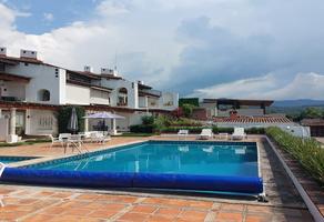 Foto de inmueble en , Col. Santa María Ahuacatlan C.P. 51200, Valle de Bravo