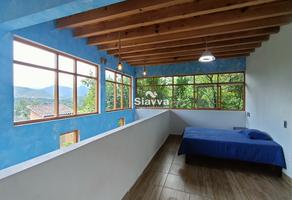Foto de inmueble en AVANDARO VALLE DE BRAVO, Col. Valle de Bravo C.P. 51200, Valle de Bravo