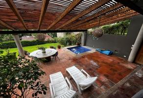 Foto de inmueble en Avándaro, Col. Valle de Bravo C.P. 51200, Valle de Bravo