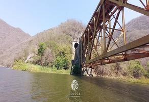 Foto de inmueble en , Col. Arteaga C.P. 60920, Arteaga