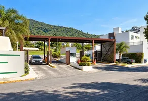 Foto de inmueble en Alba oriente, Col. Fray Antonio de San Miguel Iglesias C.P. 58277, Morelia