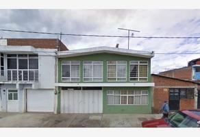 Foto de inmueble en Sin nombre de calle, Col. La Tamacua C.P. 60090, Uruapan