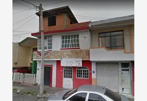 Foto de inmueble en NIZA #621, Col. Los Aguacates C.P. 60170, Uruapan