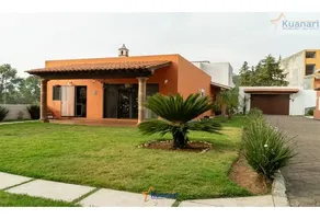 Foto de inmueble en almendros #x, Col. Los Nogales C.P. 61608, Pátzcuaro