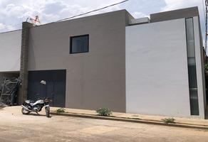 Foto de inmueble en Bernardo Quezada, Col. Movimiento Magisterial C.P. 60190, Uruapan