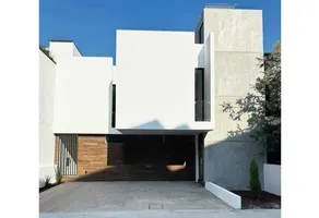 Foto de inmueble en Paseo del parque #S/N, Col. Paseo del Parque C.P. 58254, Morelia