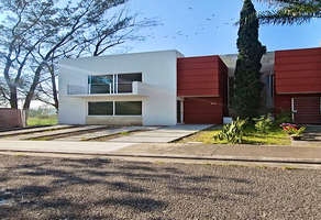 Foto de inmueble en Fresnos Tres Marías, Col. Tres Marías C.P. 58254, Morelia