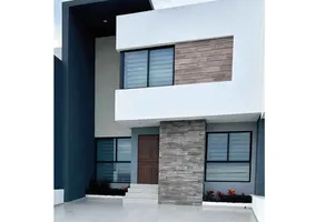 Foto de inmueble en Sin nombre de calle, Col. Tres Marías C.P. 58254, Morelia