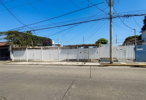 Foto de inmueble en av paseo del conquistador, Col. Lomas de Cortes C.P. 62240, Cuernavaca
